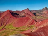 Vista panorámica del Valle Rojo cerca de la Montaña de Colores