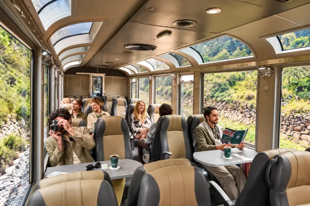 Panoramafenster im Wagen The 360° von Inca Rail